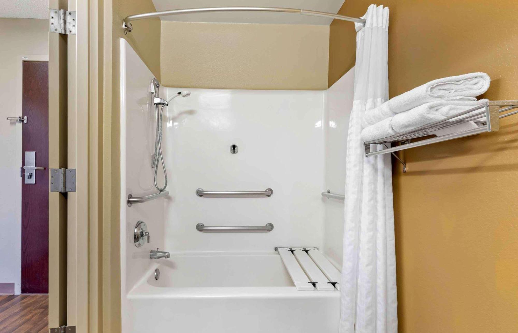 Extended America - - Sorrento Mesa Hotel
