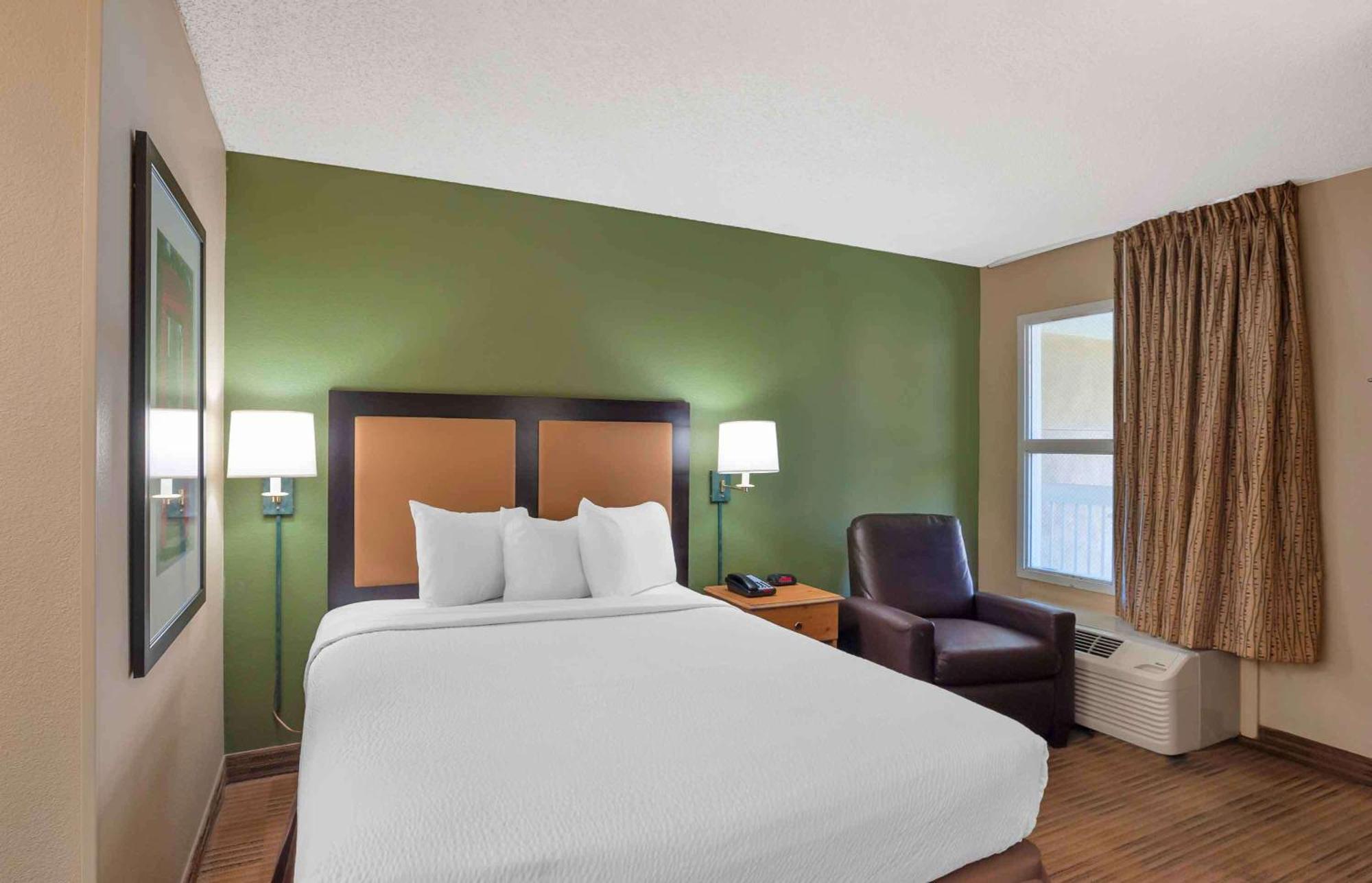 Extended America - - Sorrento Mesa Hotel